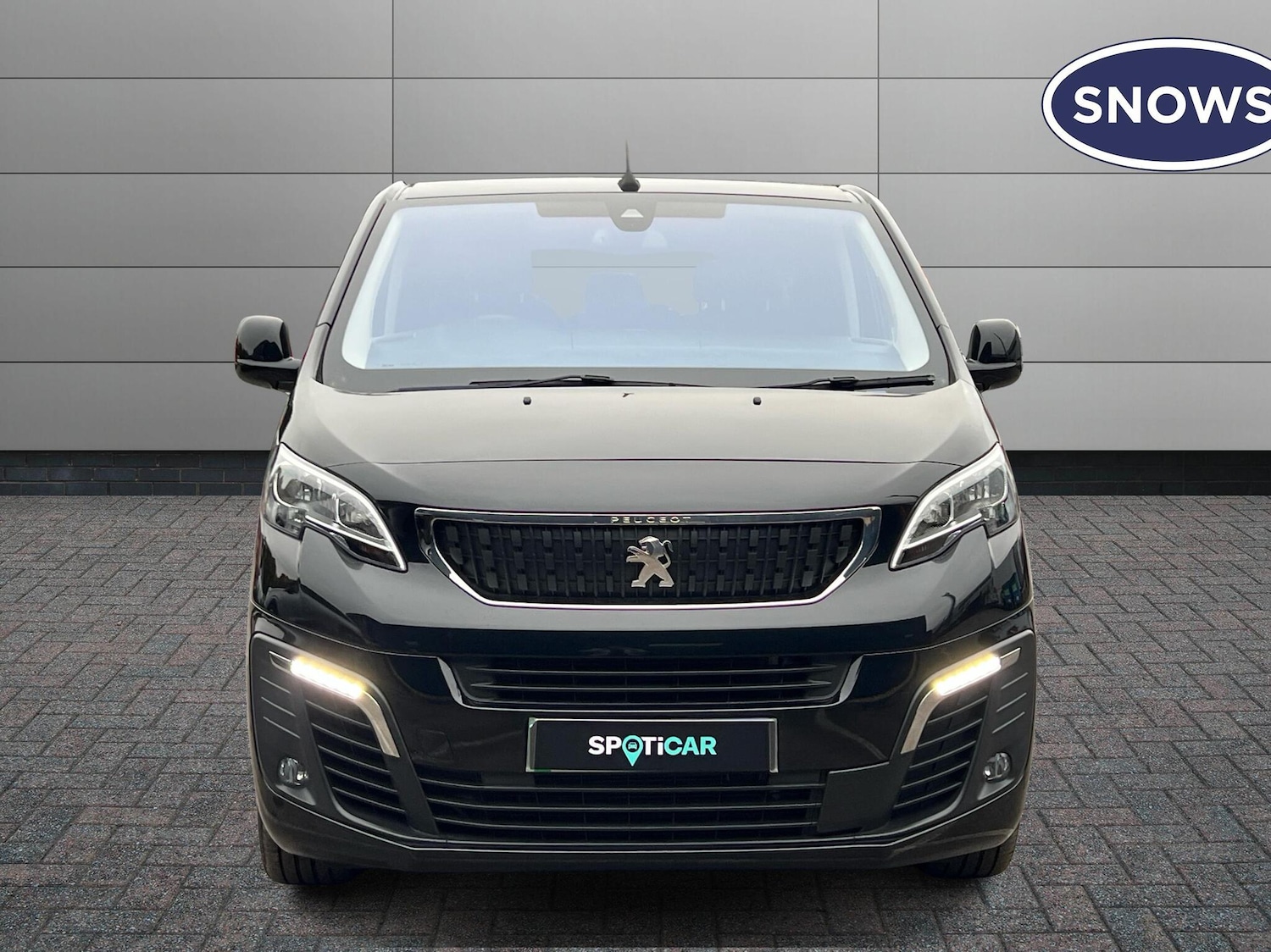 Used Peugeot Traveller 2024 for sale - 76677610: Photo 2