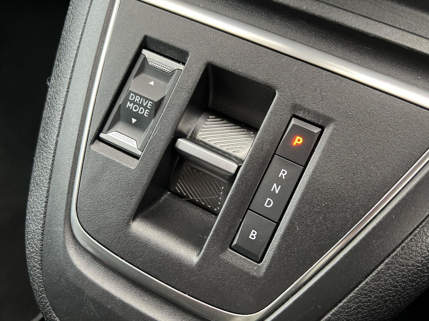 Used Peugeot Traveller 2024 for sale - 76677610: Photo 25