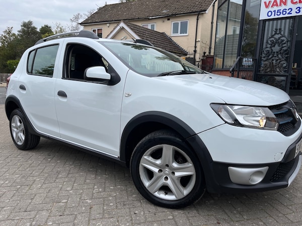 Used Dacia Sandero Stepway 2013 for sale - 76305721: Photo 1