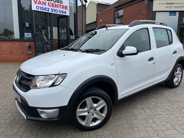 Used Dacia Sandero Stepway 2013 for sale - 76305721: Photo 4