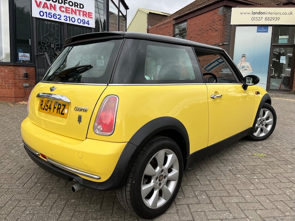 Used MINI Hatch 2004 for sale - 76171612: Photo 8