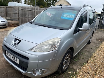 Used Peugeot Partner Tepee 2011 for sale - 76220369: Photo 2