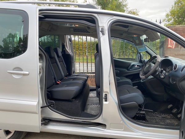 Used Peugeot Partner Tepee 2011 for sale - 76220369: Photo 5