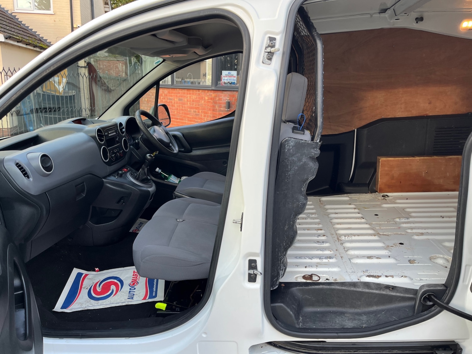 Used Peugeot Partner 2014 for sale - 76431184: Photo 10