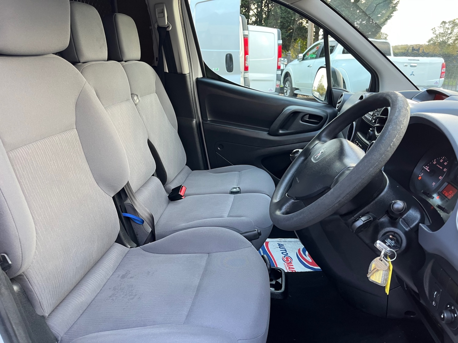 Used Peugeot Partner 2014 for sale - 76431184: Photo 12