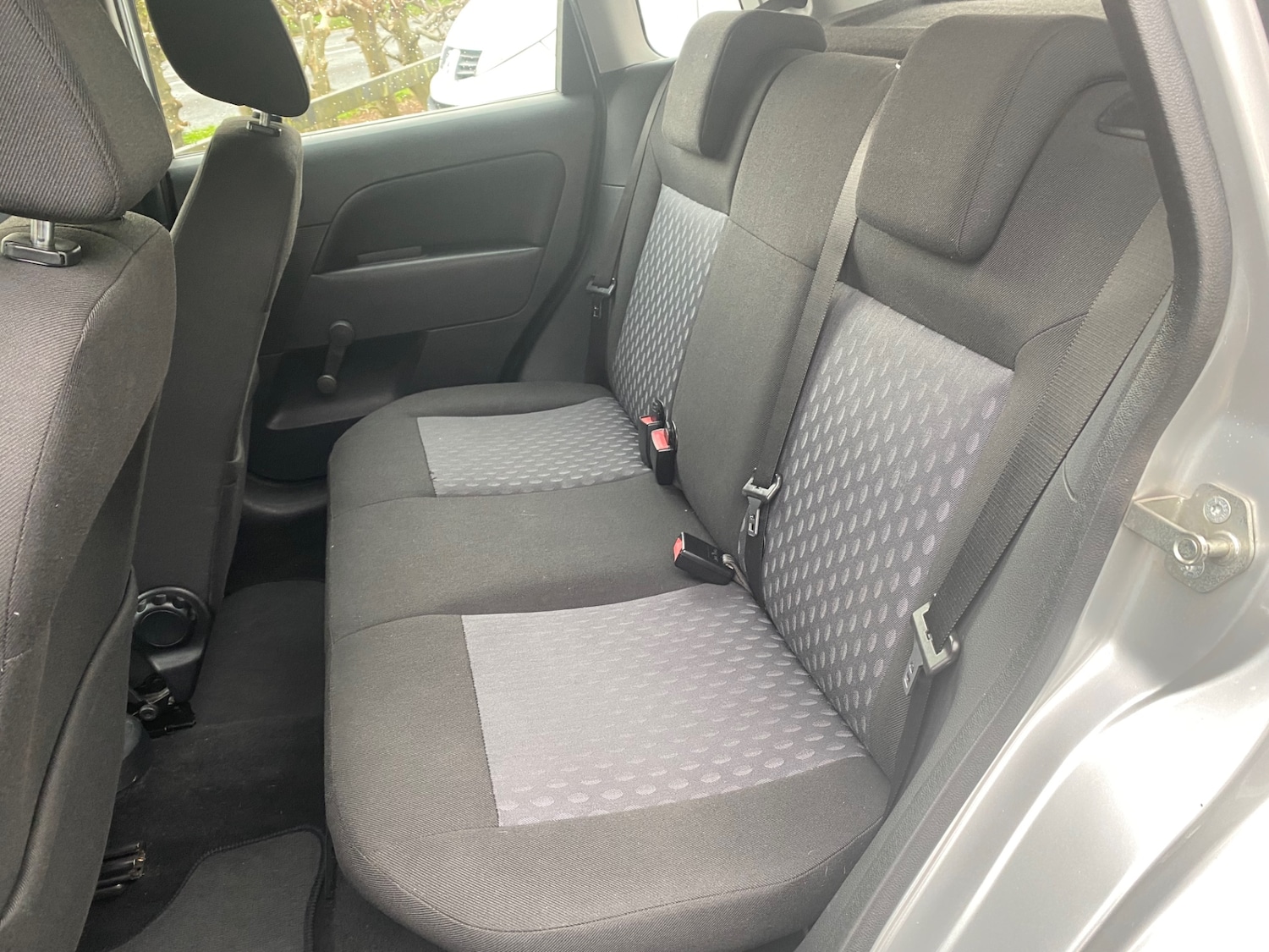 Used Ford Fiesta 2005 for sale - 76172263: Photo 11