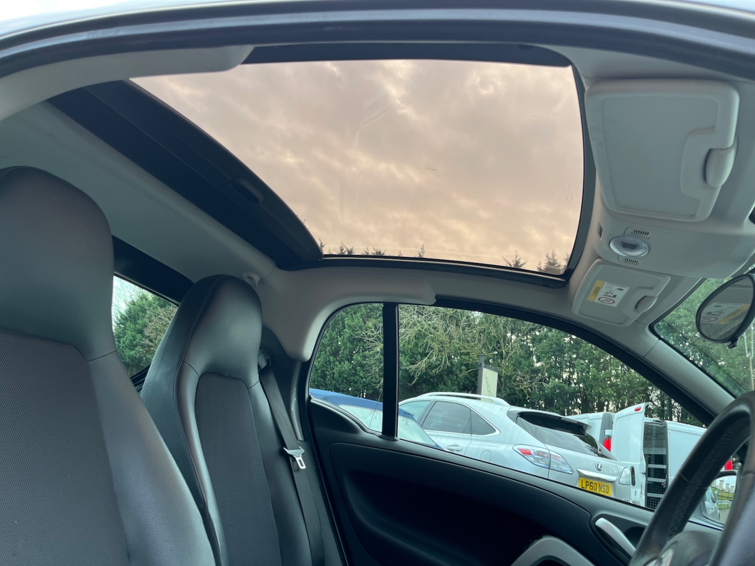 Used smart fortwo 2014 for sale - 76864078: Photo 10