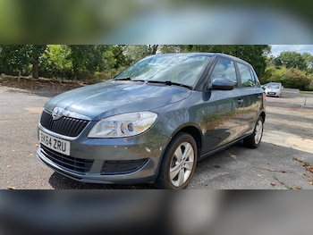Used Skoda Fabia 2015 for sale - 76161595: Photo 2