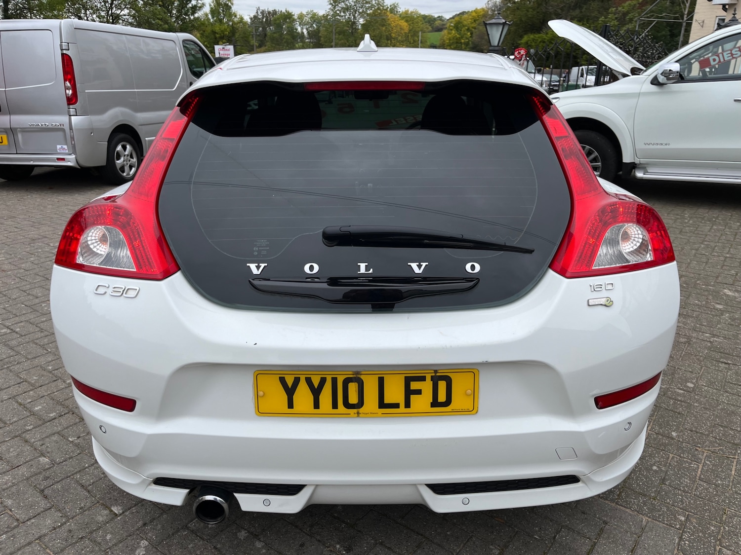 Used Volvo C30 2010 for sale - 76231669: Photo 7
