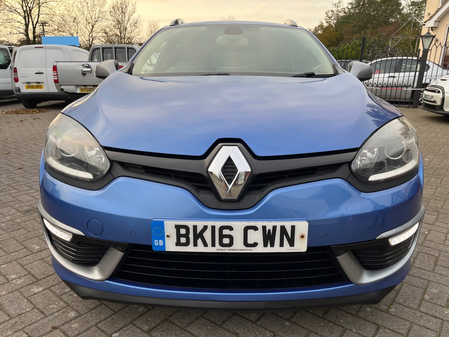 Used Renault Megane 2016 for sale - 76482859: Photo 2
