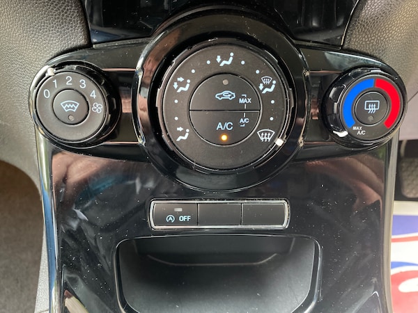 Used Ford Fiesta 2016 for sale - 76263850: Photo 13