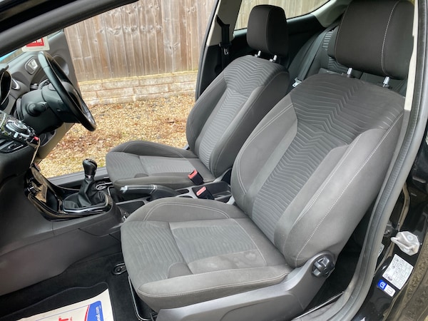 Used Ford Fiesta 2016 for sale - 76263850: Photo 8