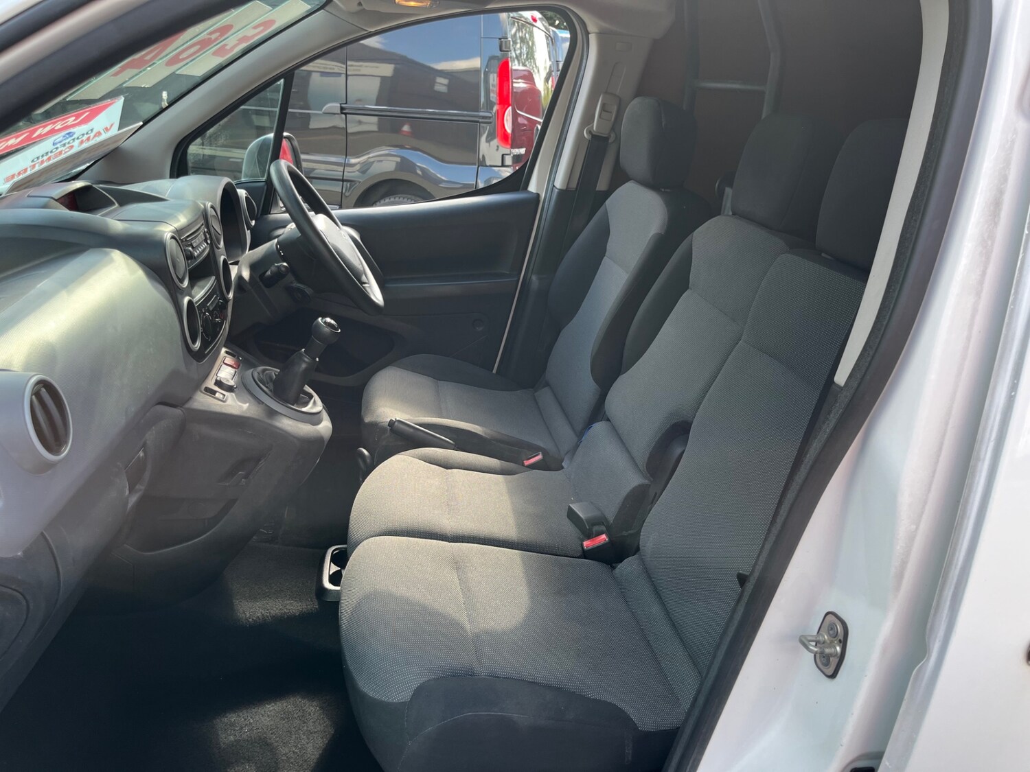 Used Peugeot Partner 2018 for sale - 76179089: Photo 9