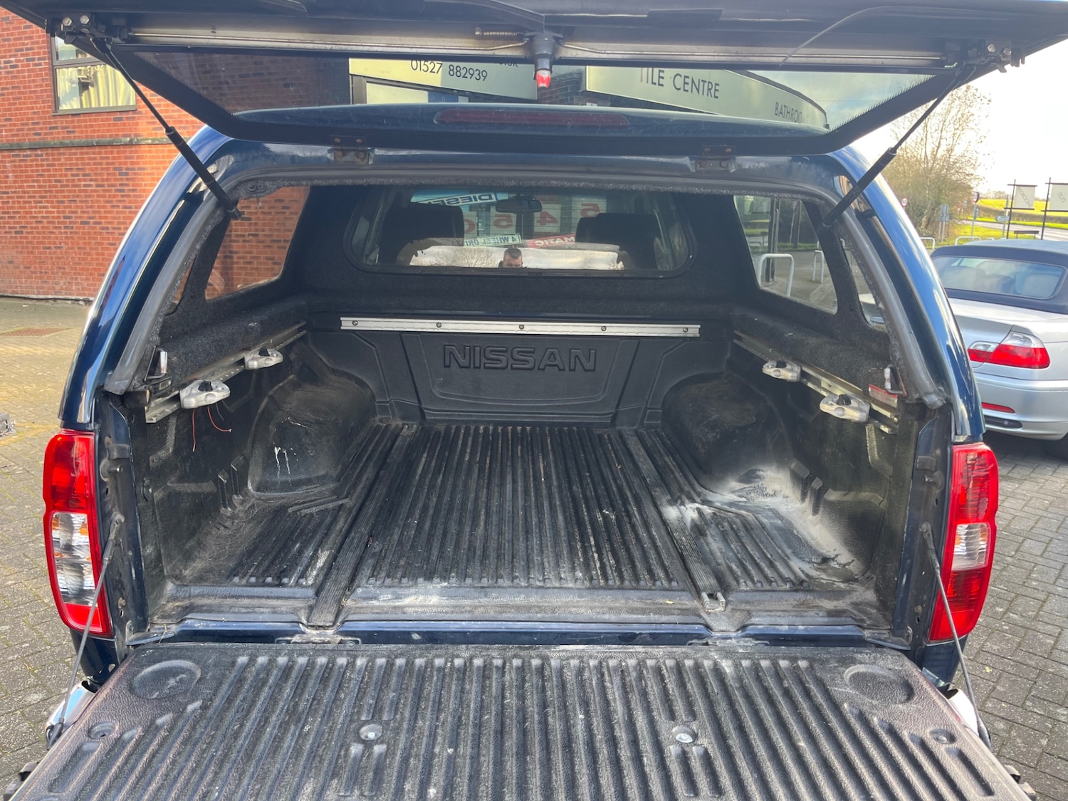 Used Nissan Navara 2012 for sale - 77055118: Photo 5