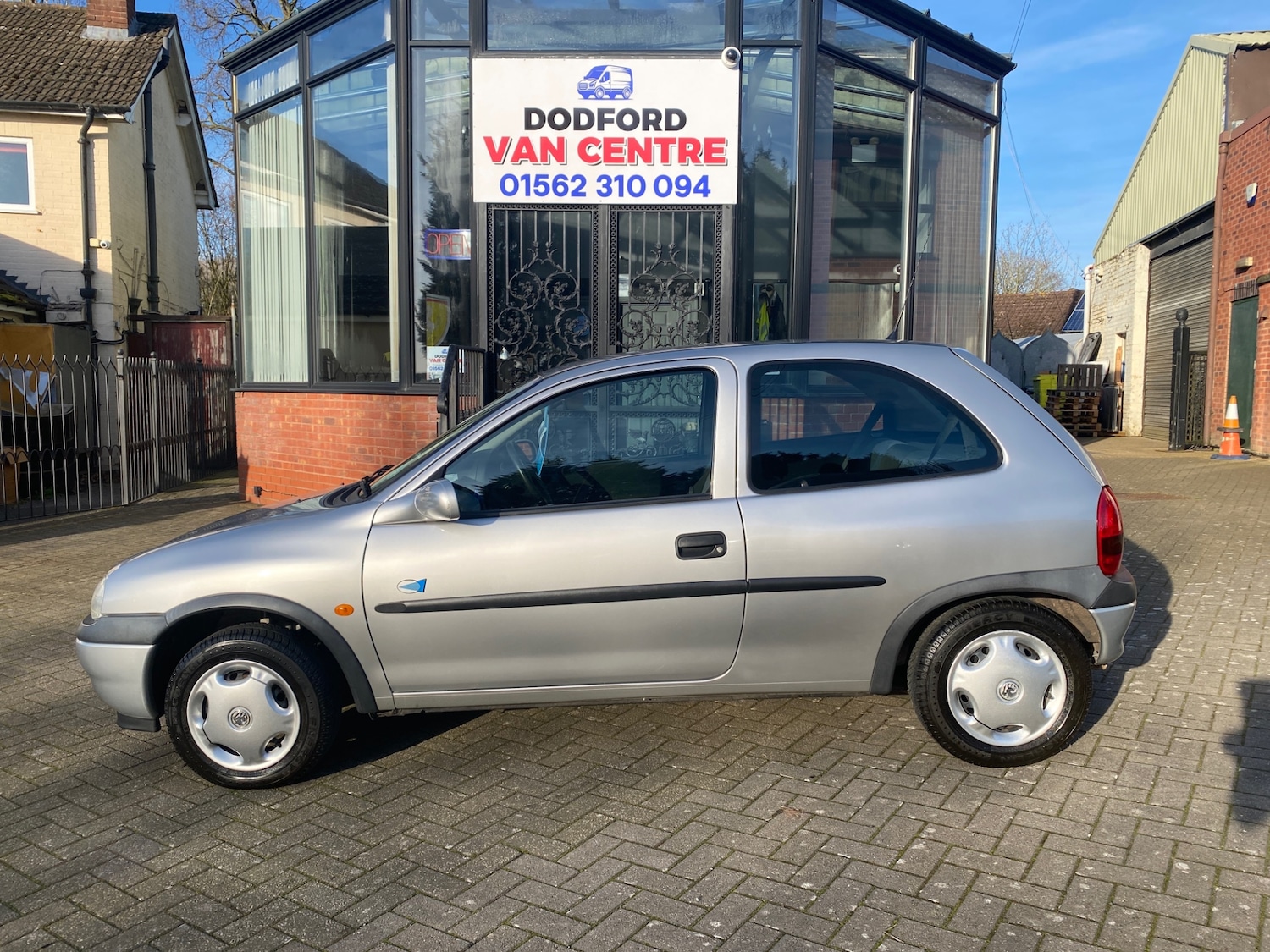Used Vauxhall Corsa 2000 for sale - 77653048: Photo 5