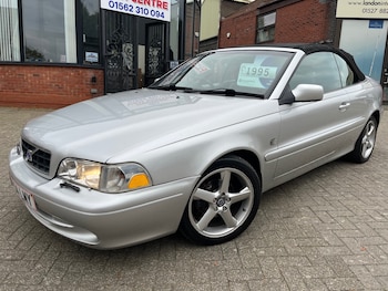 2004 (04) - 2.0 T 2dr Auto