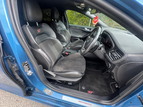 Used Ford Focus 2020 for sale - 76198732: Photo 8
