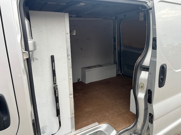 Used Vauxhall Vivaro 2012 for sale - 76170551: Photo 9