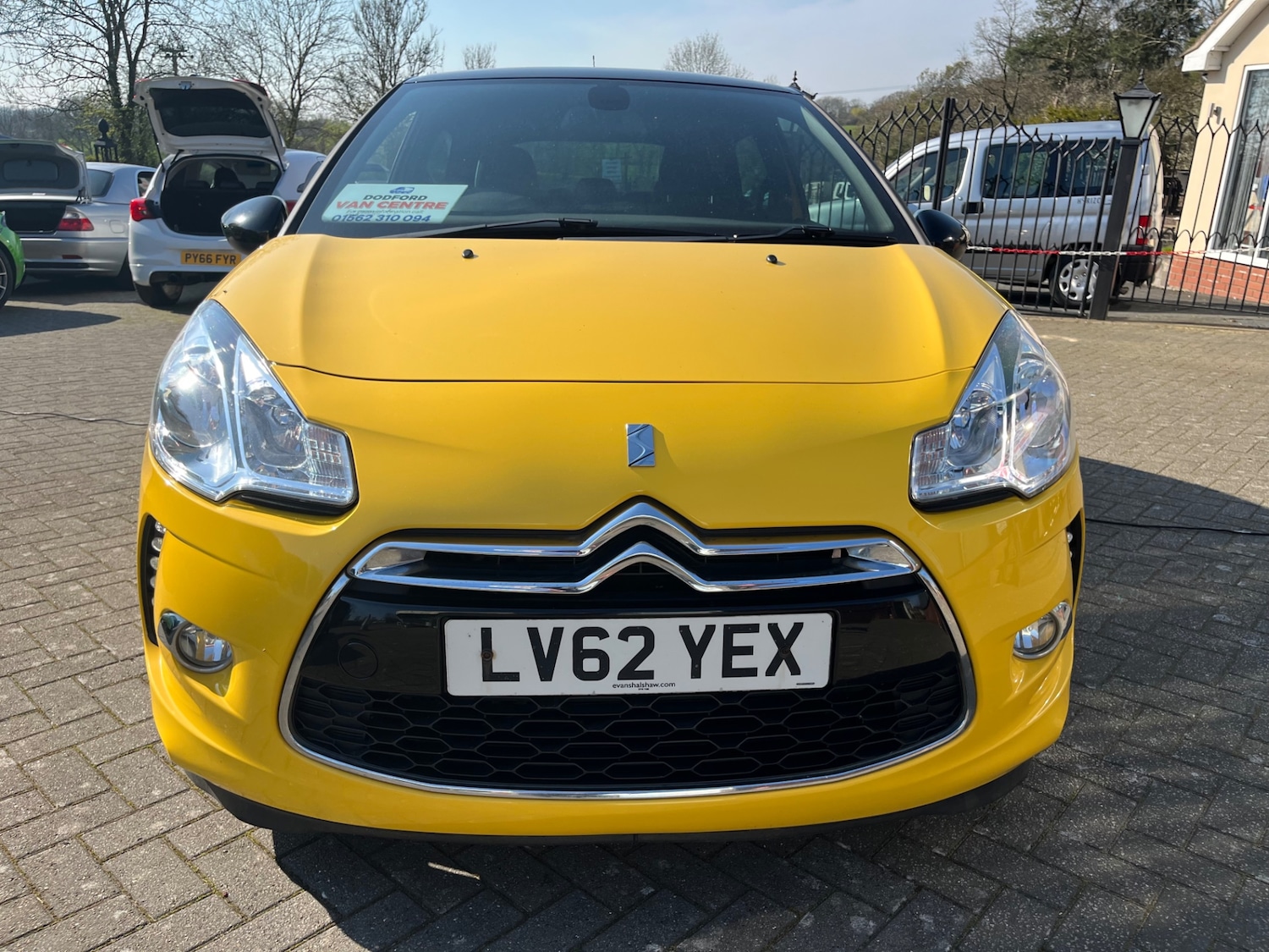 Used Citroen DS3 2013 for sale - 77981778: Photo 2