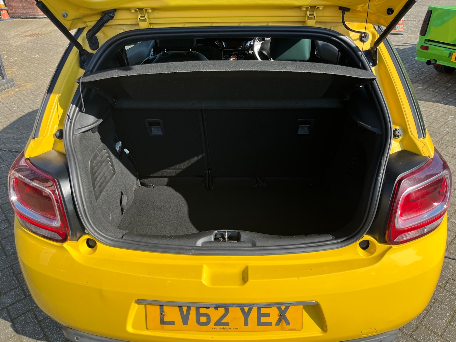 Used Citroen DS3 2013 for sale - 77981778: Photo 6