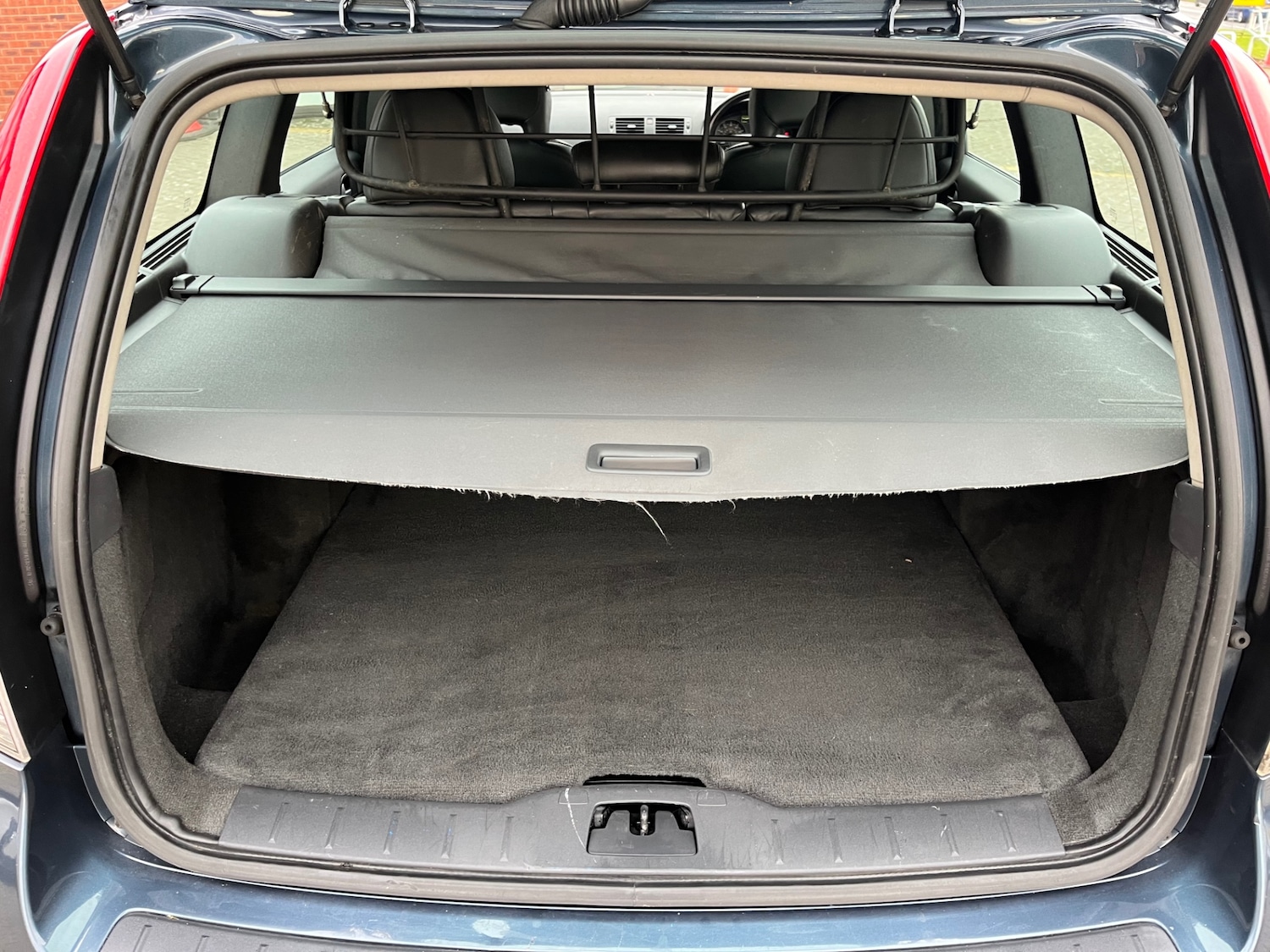 Used Volvo V50 2010 for sale - 76482772: Photo 8