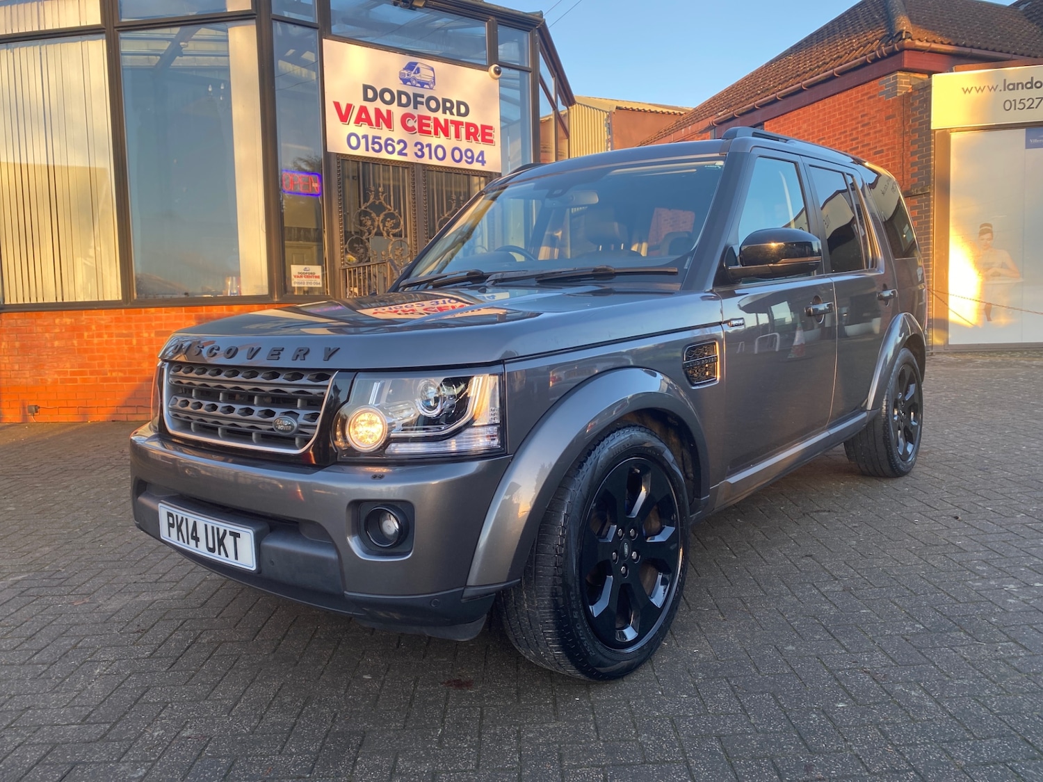 Used Land Rover Discovery 2014 for sale - 77223101: Photo 3