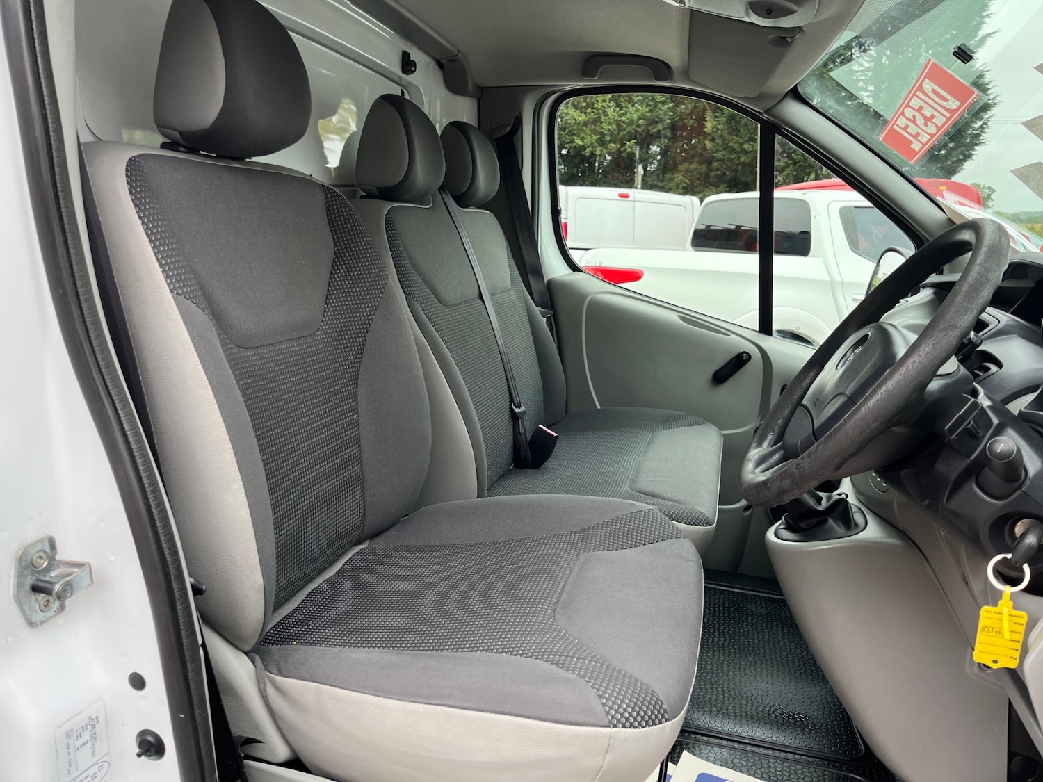 Used Vauxhall Vivaro 2013 for sale - 76305709: Photo 11