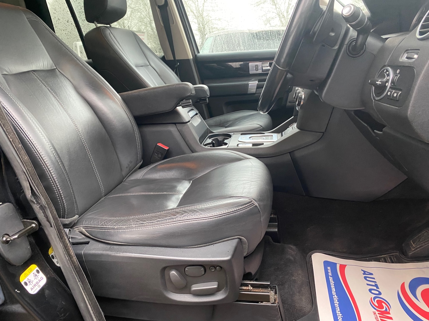 Used Land Rover Discovery 2015 for sale - 76835951: Photo 12