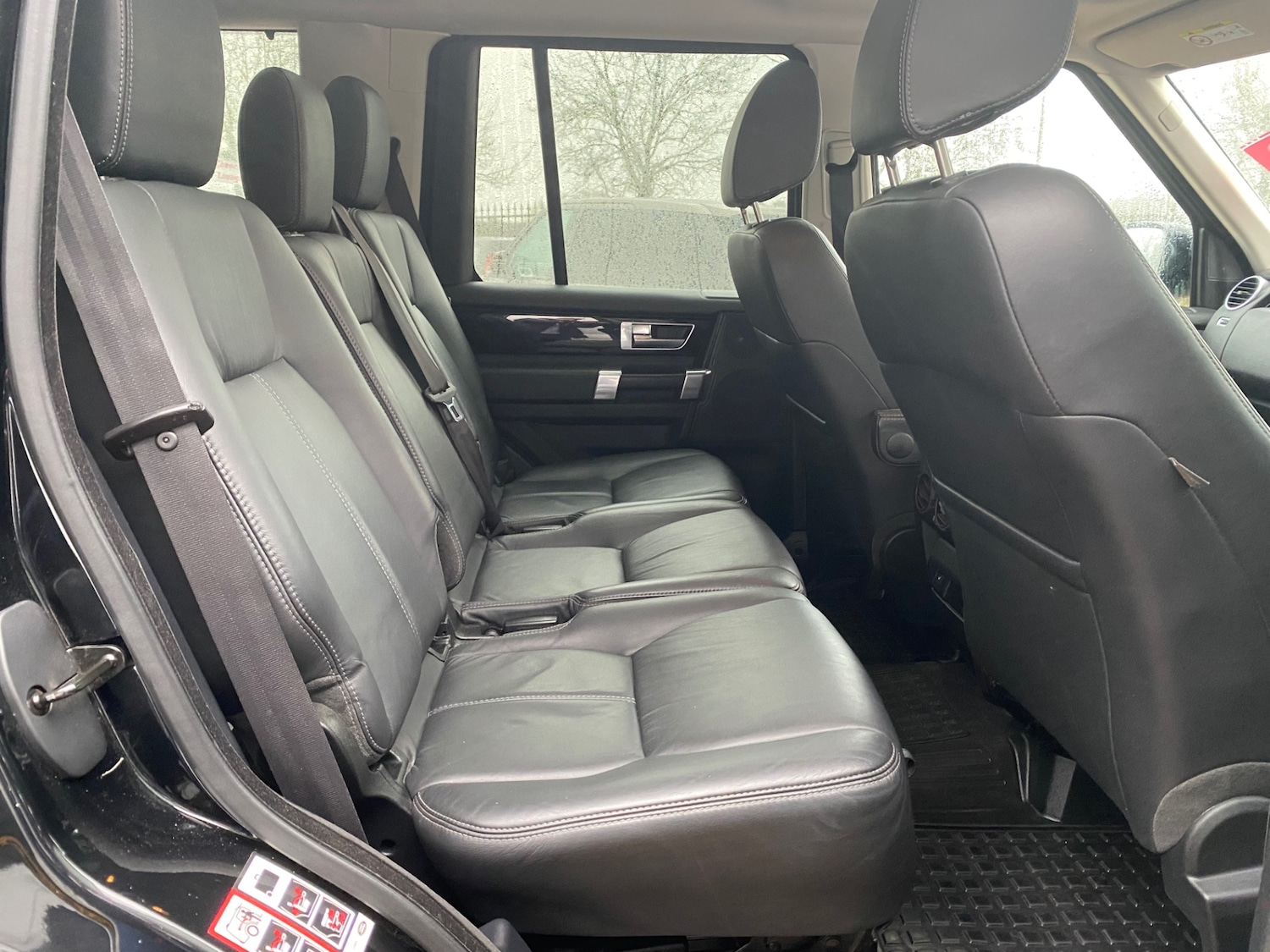 Used Land Rover Discovery 2015 for sale - 76835951: Photo 16