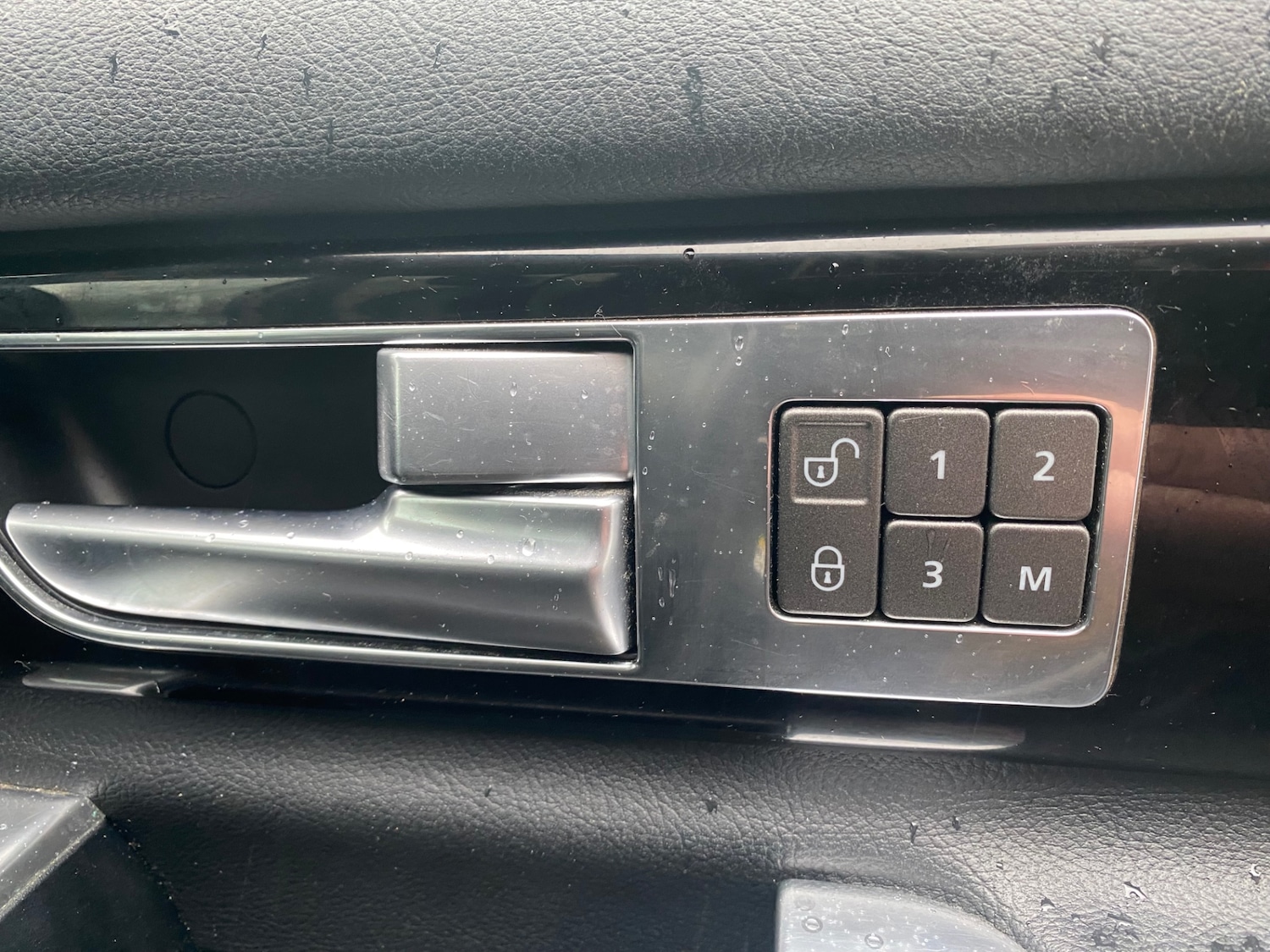 Used Land Rover Discovery 2015 for sale - 76835951: Photo 19