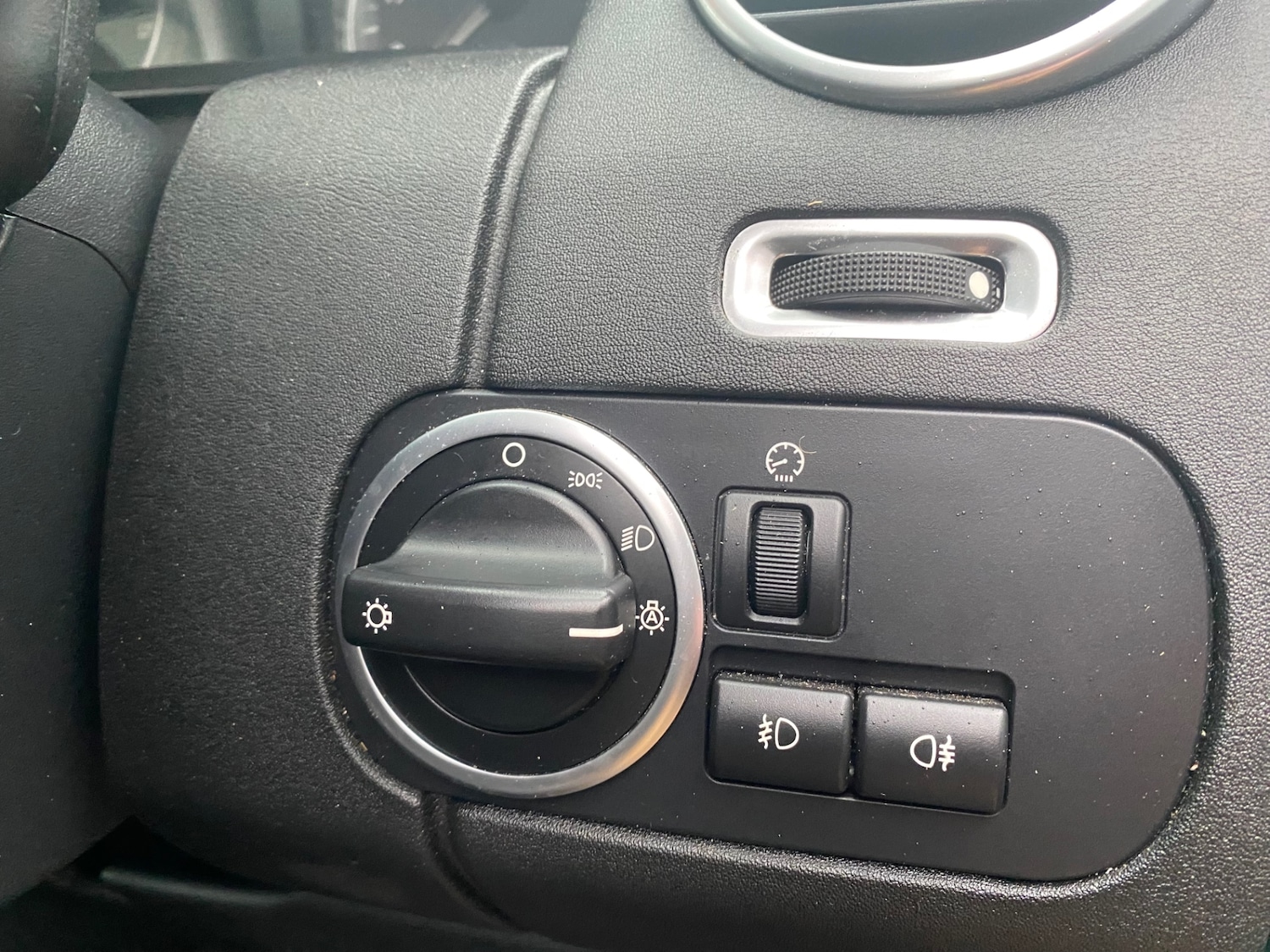 Used Land Rover Discovery 2015 for sale - 76835951: Photo 21