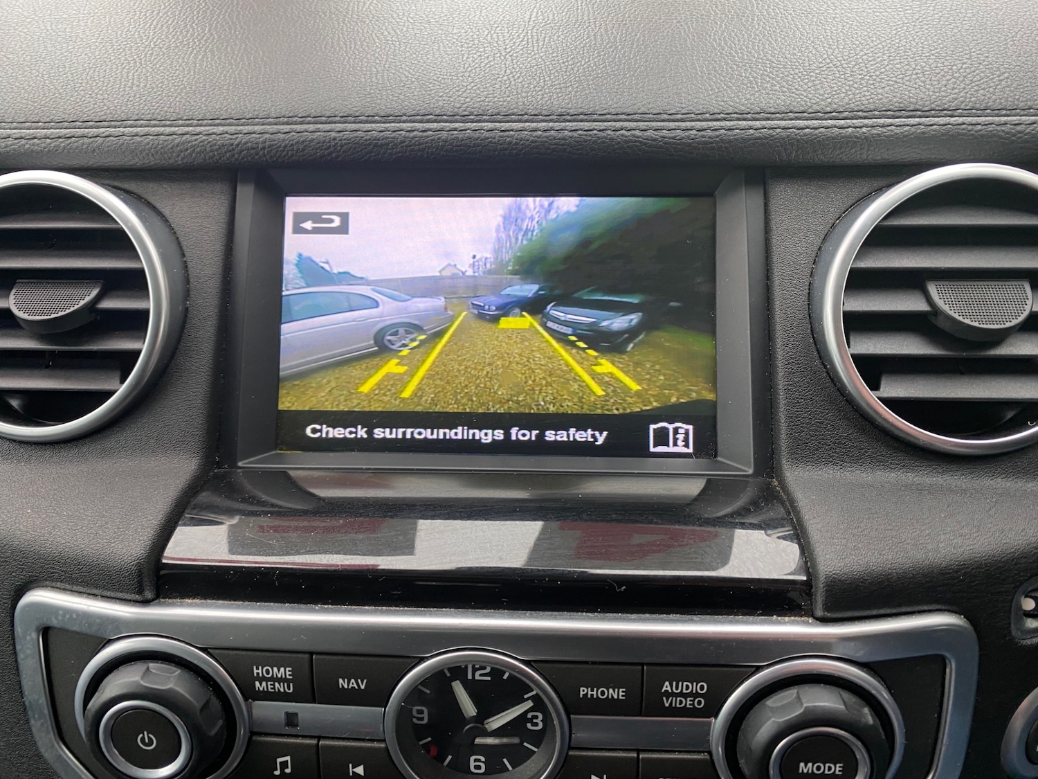 Used Land Rover Discovery 2015 for sale - 76835951: Photo 23