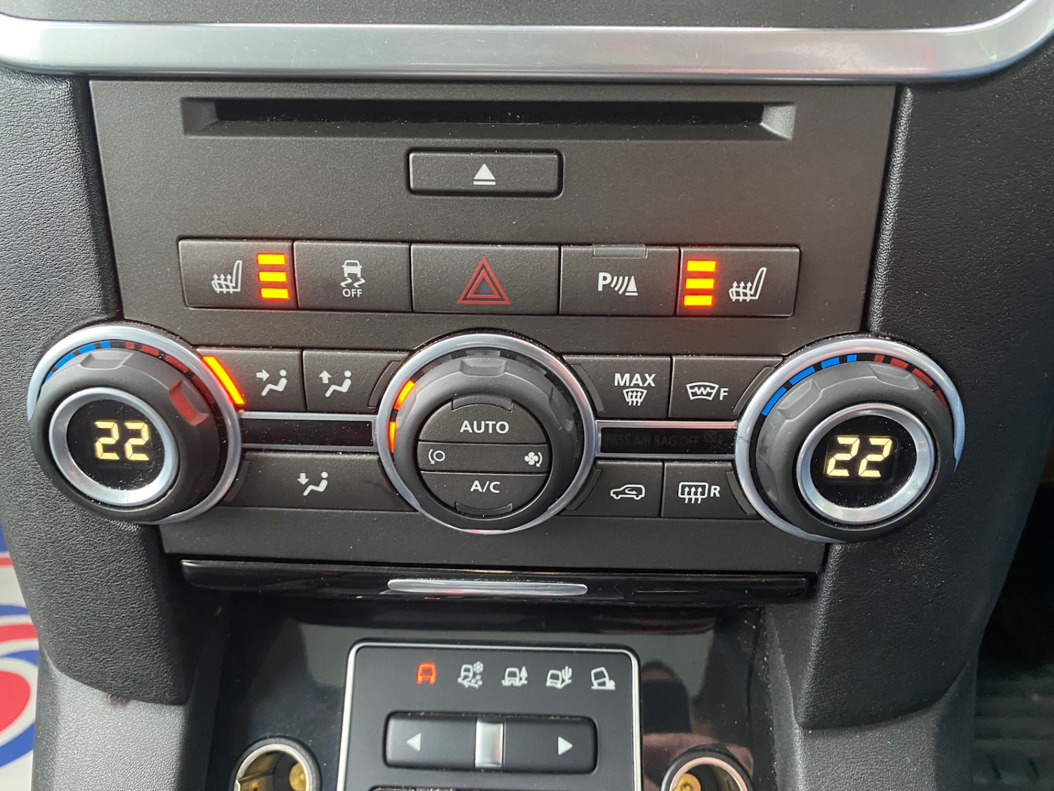 Used Land Rover Discovery 2015 for sale - 76835951: Photo 25