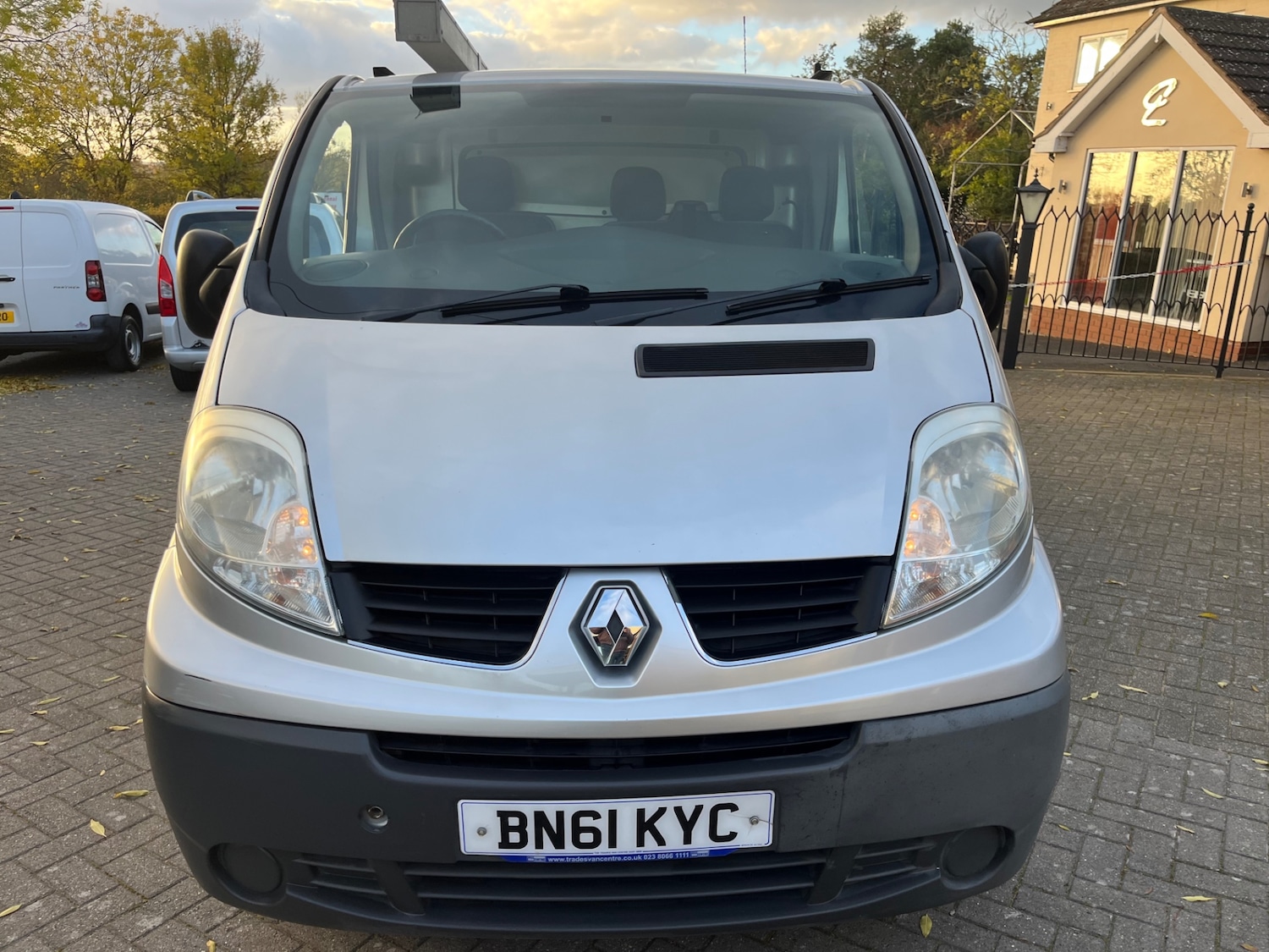 Used Renault Trafic 2011 for sale - 76401837: Photo 2