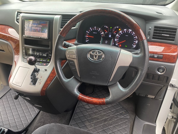 Used Toyota Vellfire 2019 for sale - 76170858: Photo 17