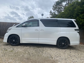 Used Toyota Vellfire 2019 for sale - 76170858: Photo 4