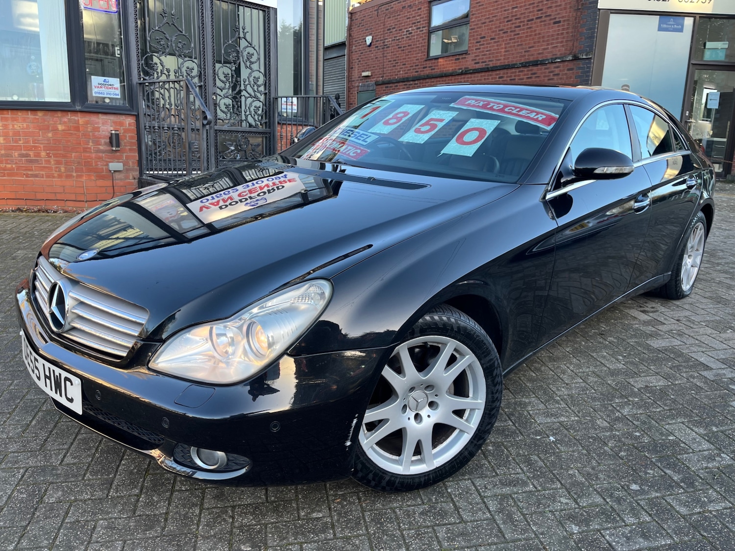 Used Mercedes-Benz CLS 2005 for sale - 77162007: Photo 4
