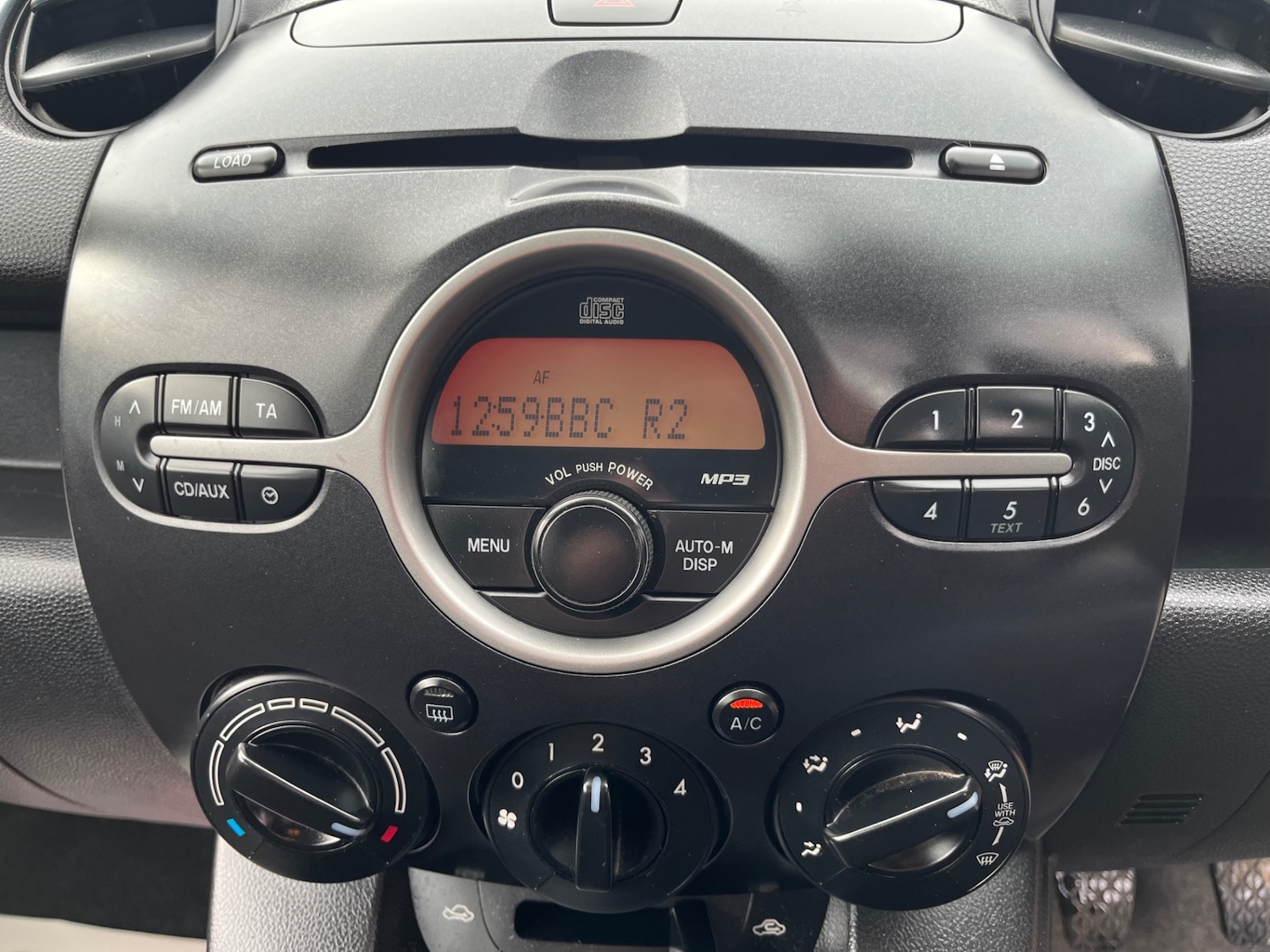 Used Mazda Mazda2 2009 for sale - 77475670: Photo 11