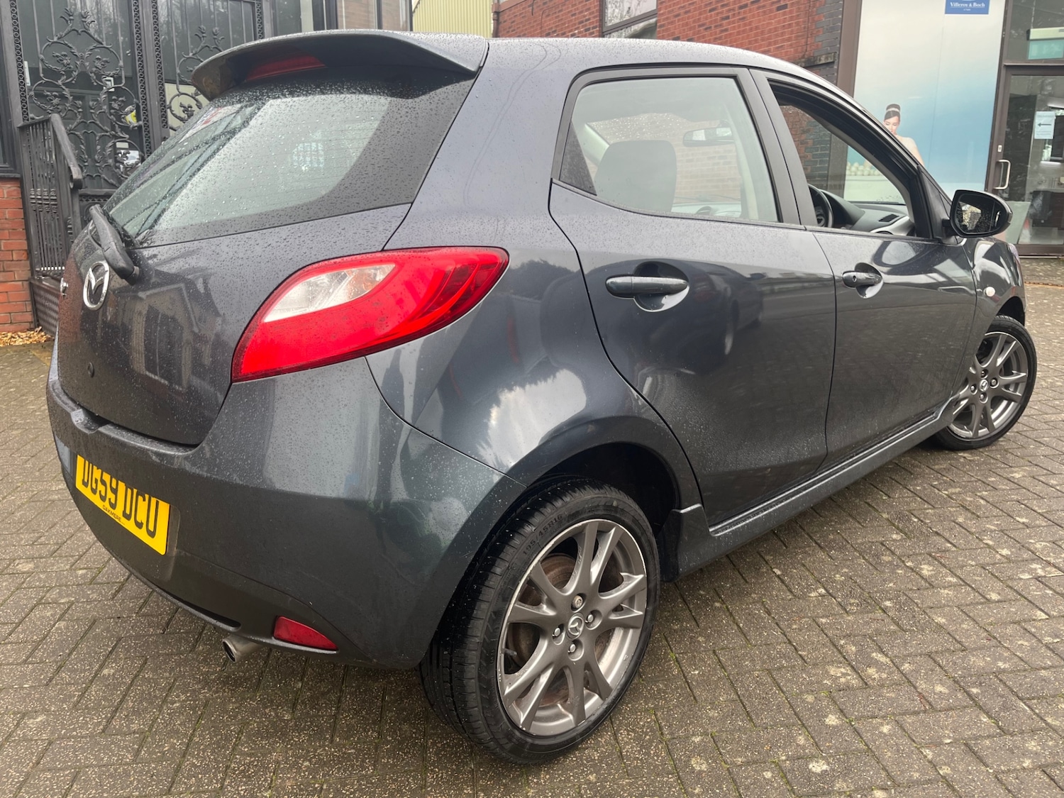 Used Mazda Mazda2 2009 for sale - 77475670: Photo 8
