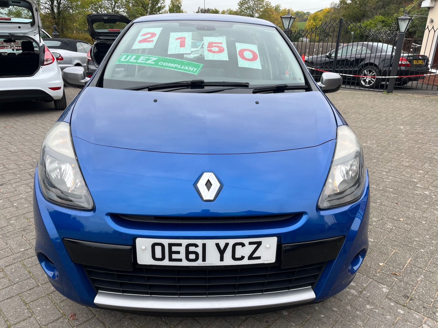 Used Renault Clio 2011 for sale - 76305734: Photo 2