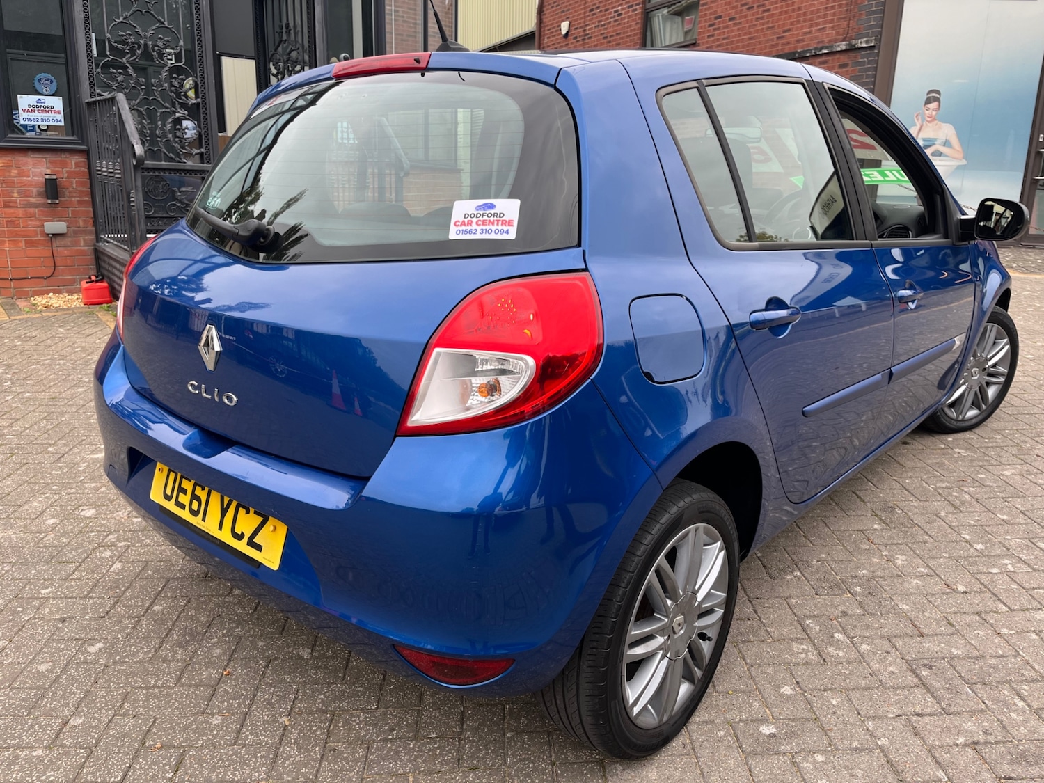 Used Renault Clio 2011 for sale - 76305734: Photo 8