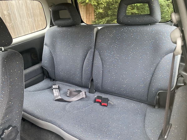 Used Suzuki Ignis 2003 for sale - 76302520: Photo 8