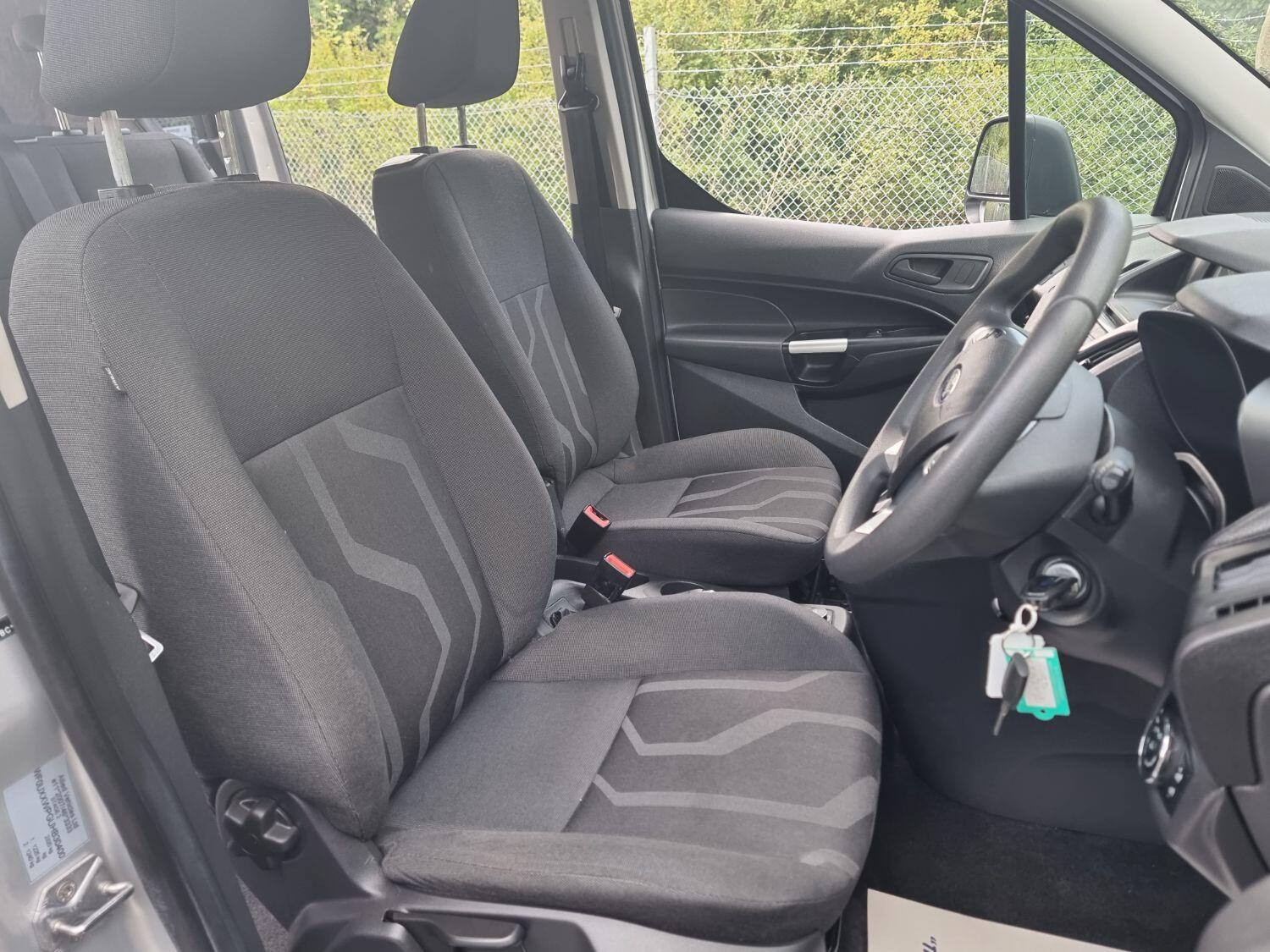 Used Ford Grand Tourneo Connect 2017 for sale - 76794422: Photo 32