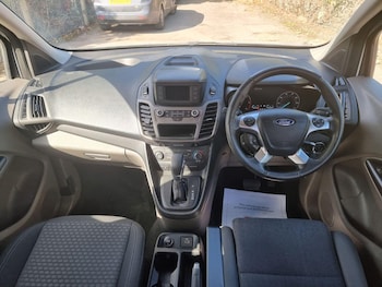 Used Ford Grand Tourneo Connect 2020 for sale - 76625526: Photo