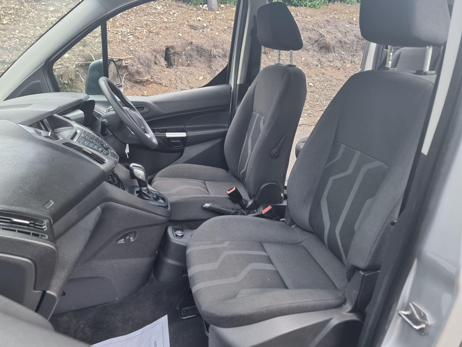 Used Ford Grand Tourneo Connect 2017 for sale - 76625528: Photo 30