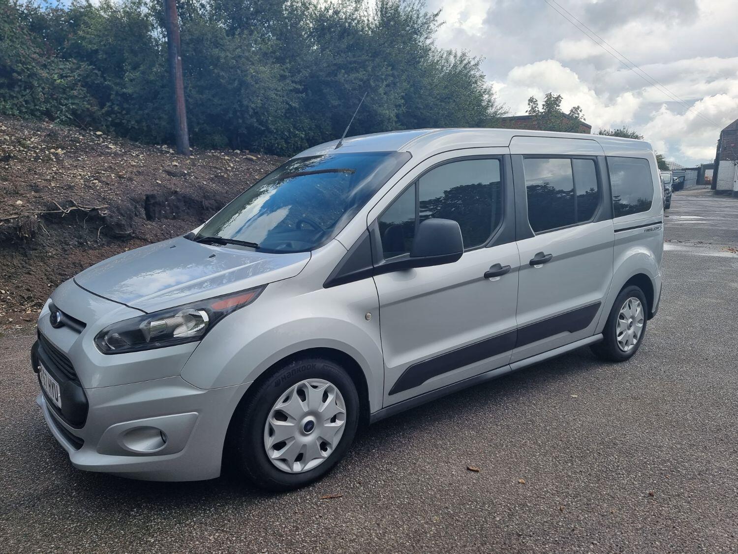 Used Ford Grand Tourneo Connect 2017 for sale - 76625528: Photo 6