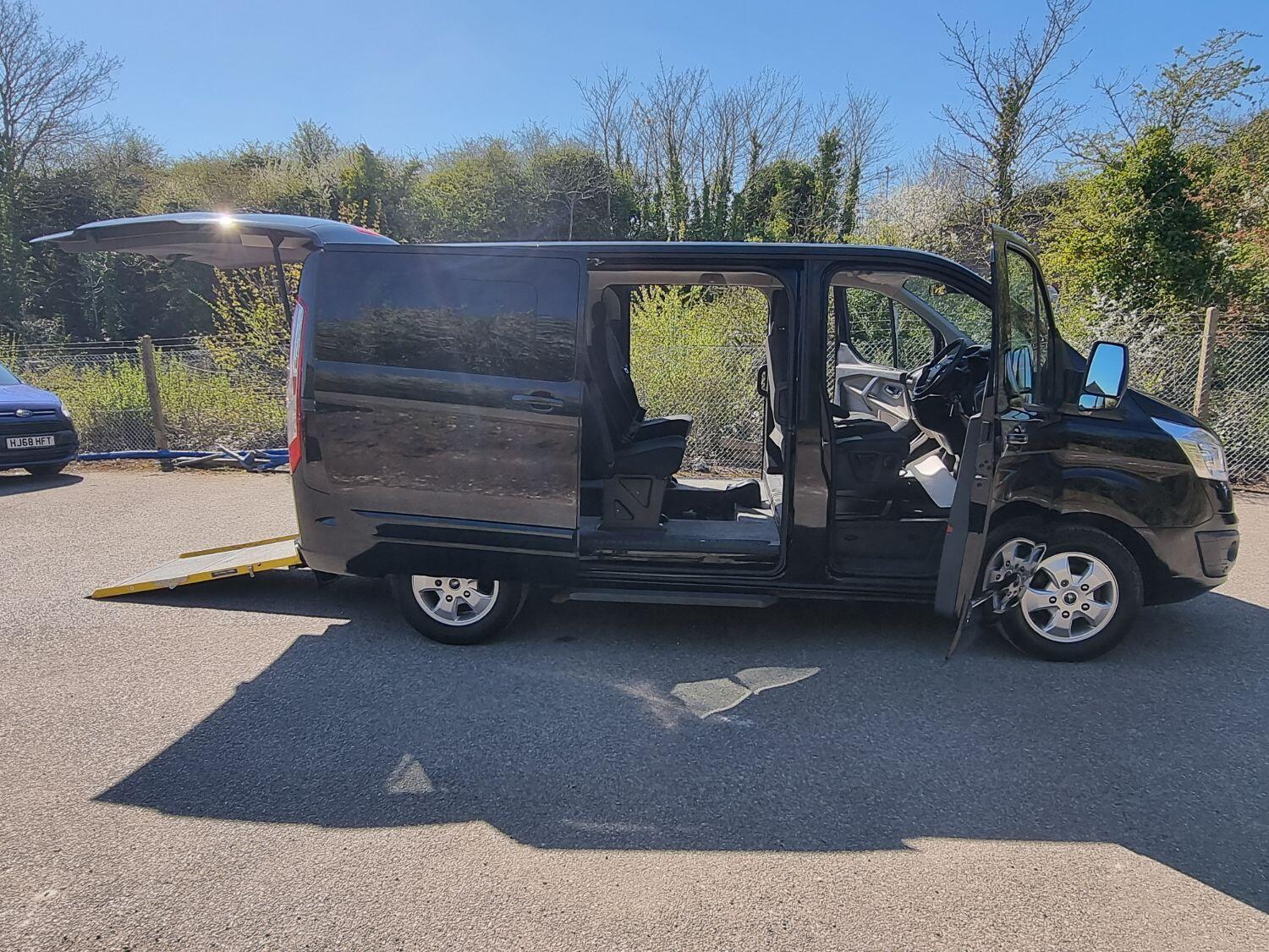 Used Ford Tourneo Custom 2017 for sale - 76625524: Photo 25