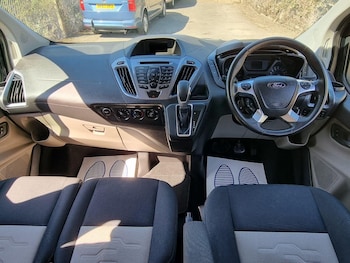 Used Ford Tourneo Custom 2017 for sale - 76625524: Photo