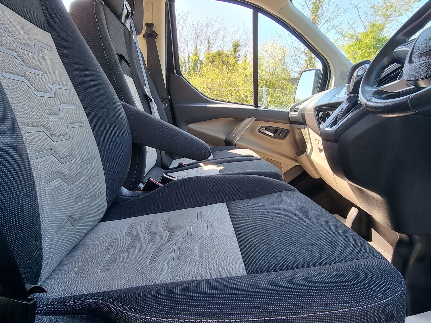 Used Ford Tourneo Custom 2017 for sale - 76625524: Photo 32