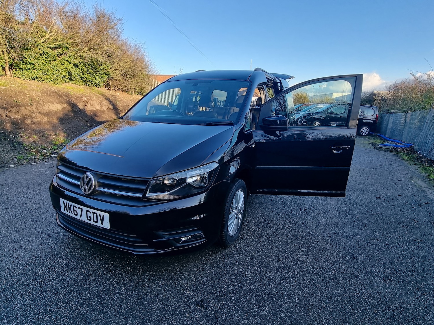 Used Volkswagen Caddy Maxi Life 2018 for sale - 76982793: Photo 23
